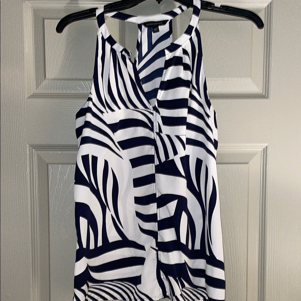 Size XS Banana Republic Navy Blue and White Graphic Asymmetrical Tank Top